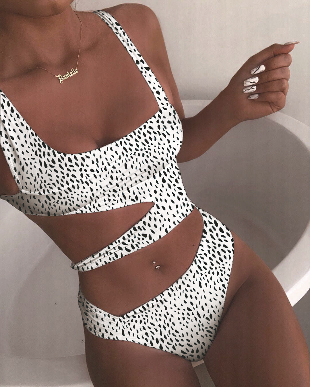 Solid color one-piece bikinis