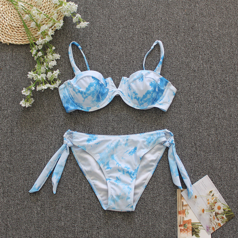 Seductive tie-dyed V-neck underwire split bikinis