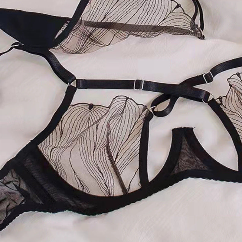 Cross-strap lingerie sets with hollow-out bras