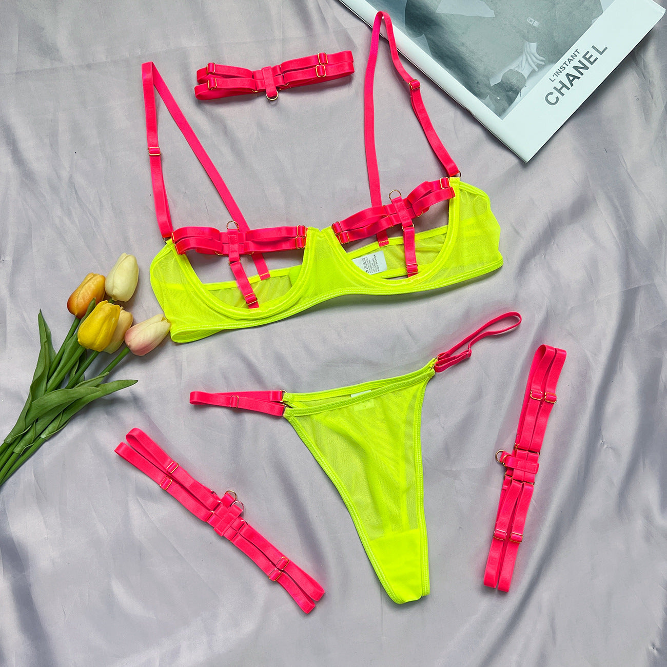 Two-color stitched strap four-piece lingerie sets