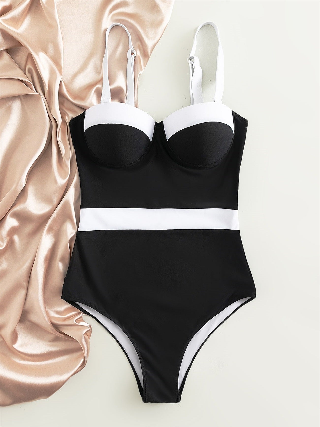 Push-up contrast-color one-piece bikinis