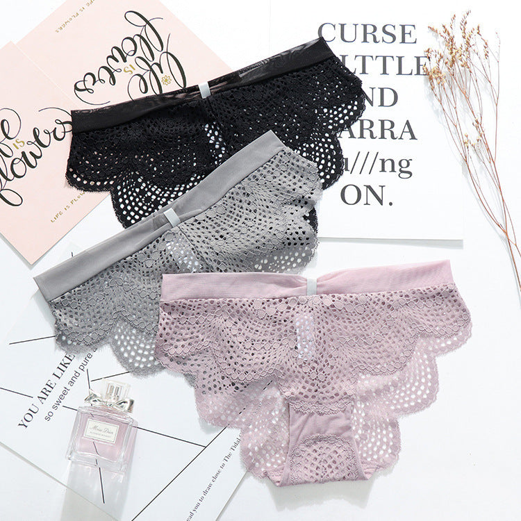 Elegant lace trim underwear