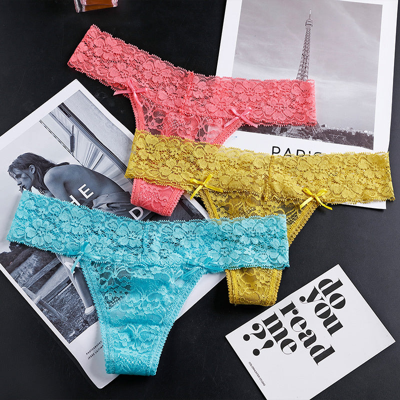 Low-rise lace underwear