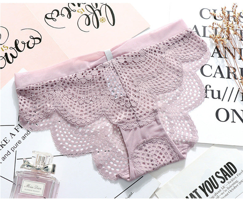 Elegant lace trim underwear