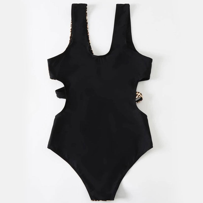 Curve-enhancing high-waist bikinis